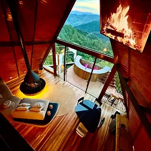 Chale Boutique Spa- Sauna Seca, Jacuzzi , Rede Suspensa Chalé